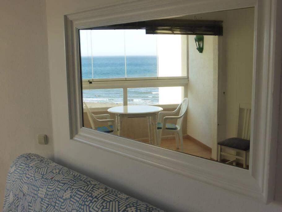 Estudio Nefeli Primera Linea Playa Amazing Views เบนัลมาเดนา ภายนอก รูปภาพ