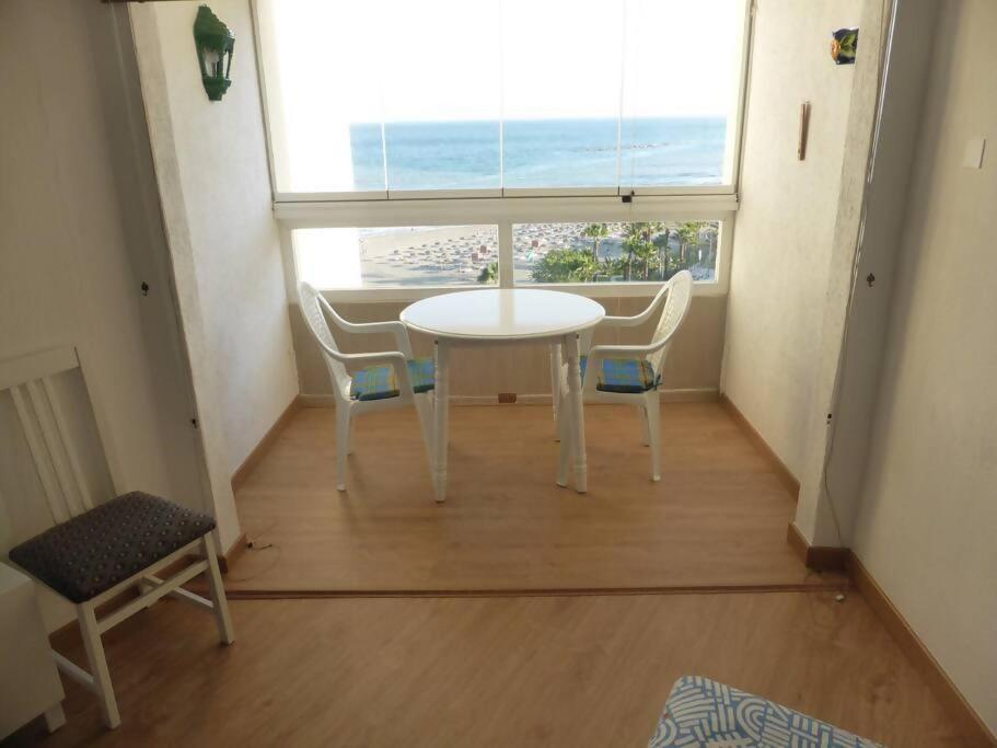 Estudio Nefeli Primera Linea Playa Amazing Views เบนัลมาเดนา ภายนอก รูปภาพ